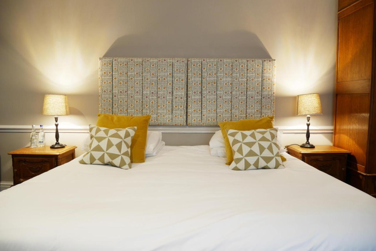 The Fleece Hotel Witney Eksteriør billede