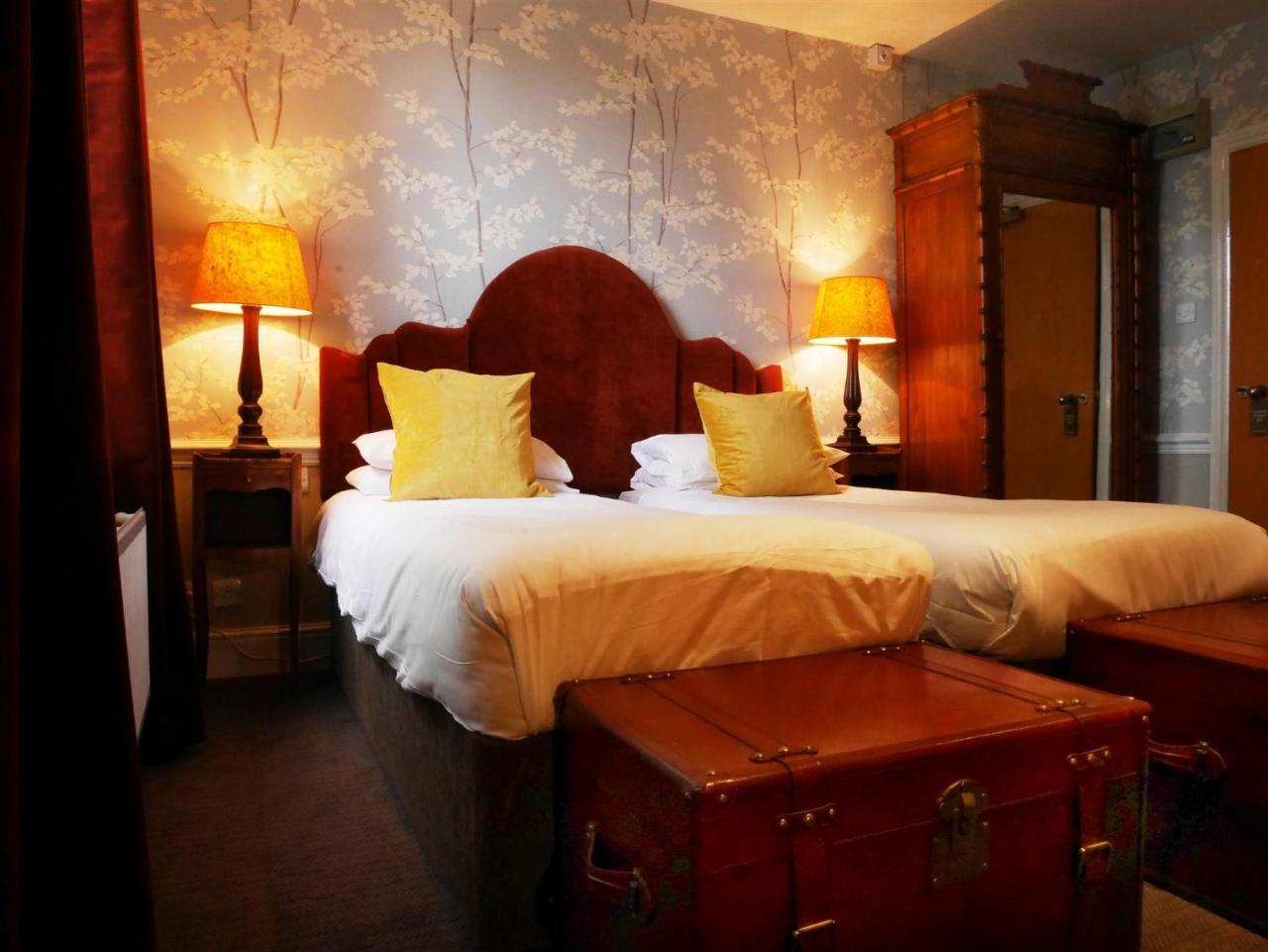 The Fleece Hotel Witney Eksteriør billede