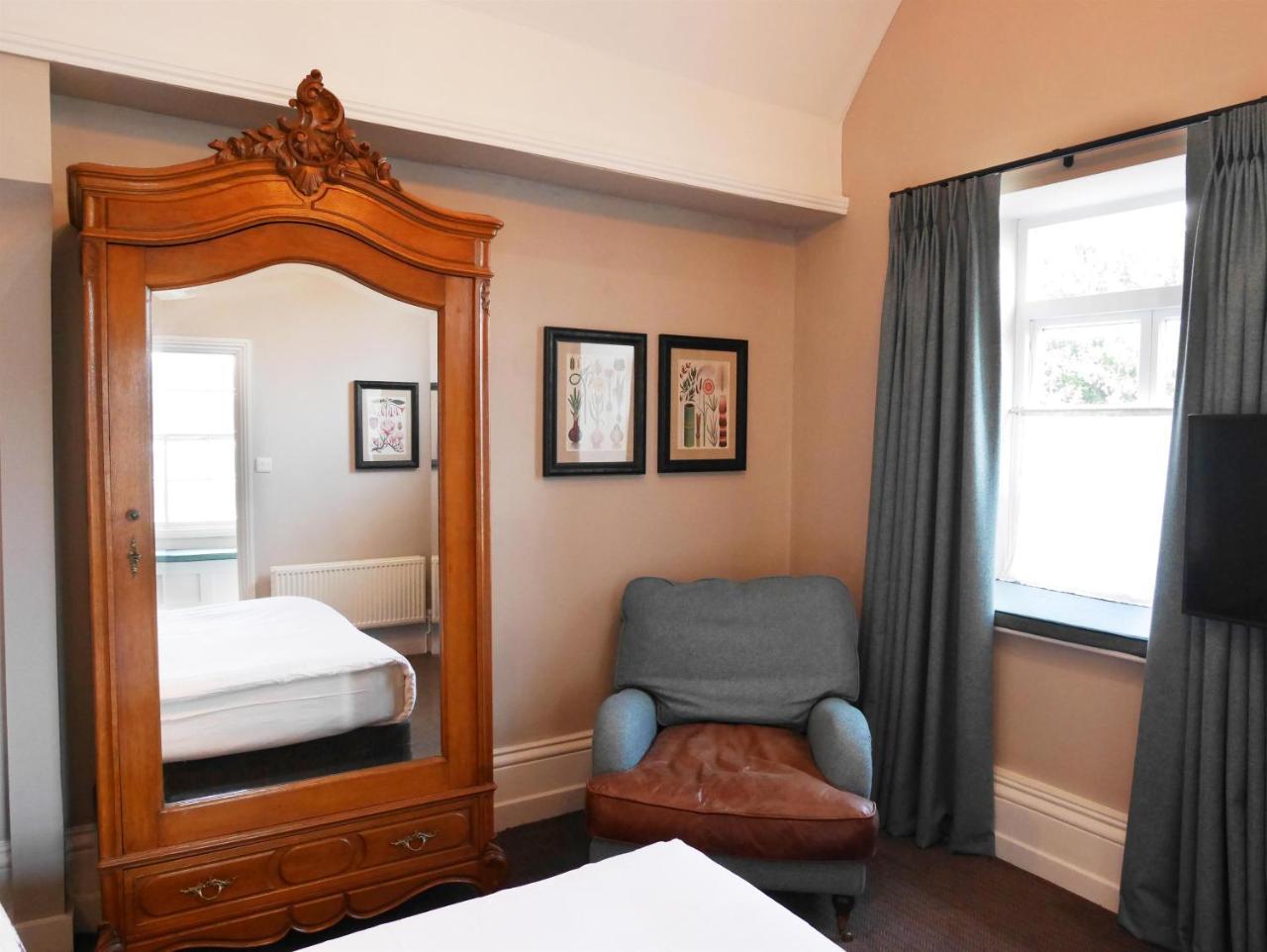 The Fleece Hotel Witney Eksteriør billede